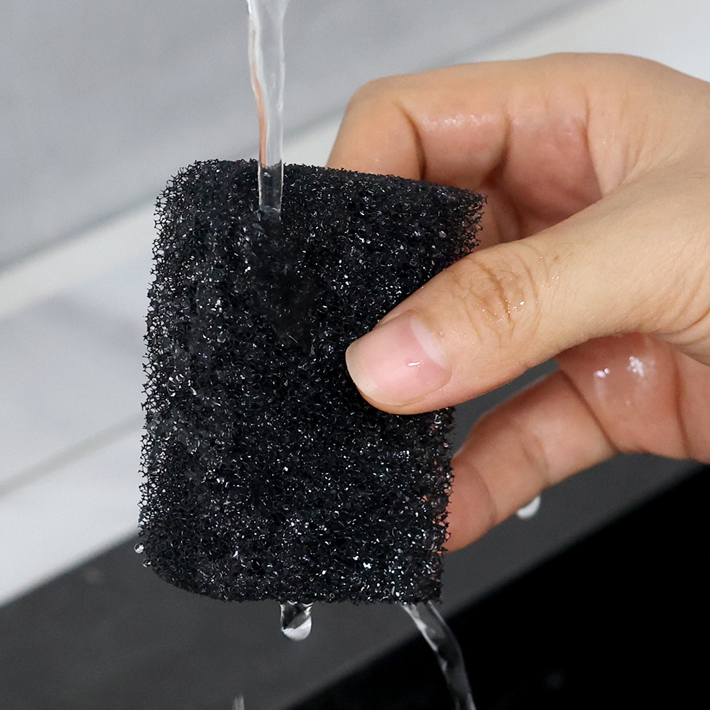 New Makeup Brush Cleaning Box  - Beauty Makeup Brands のレビューと価格
