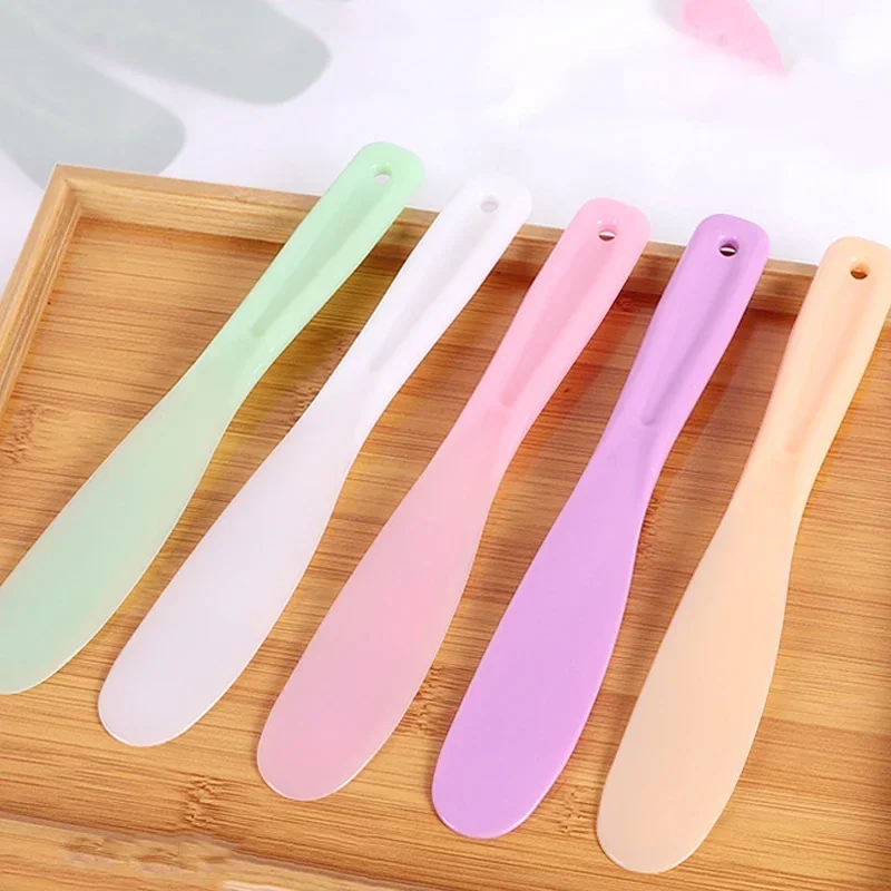 Large Size Plastic Facial Crea - Beauty Makeup Pictures のレビューと価格