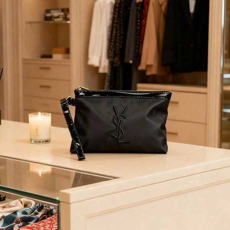 YSL Classic Cosmetic Bag For W - Ysl Beauty Makeup のレビューと価格