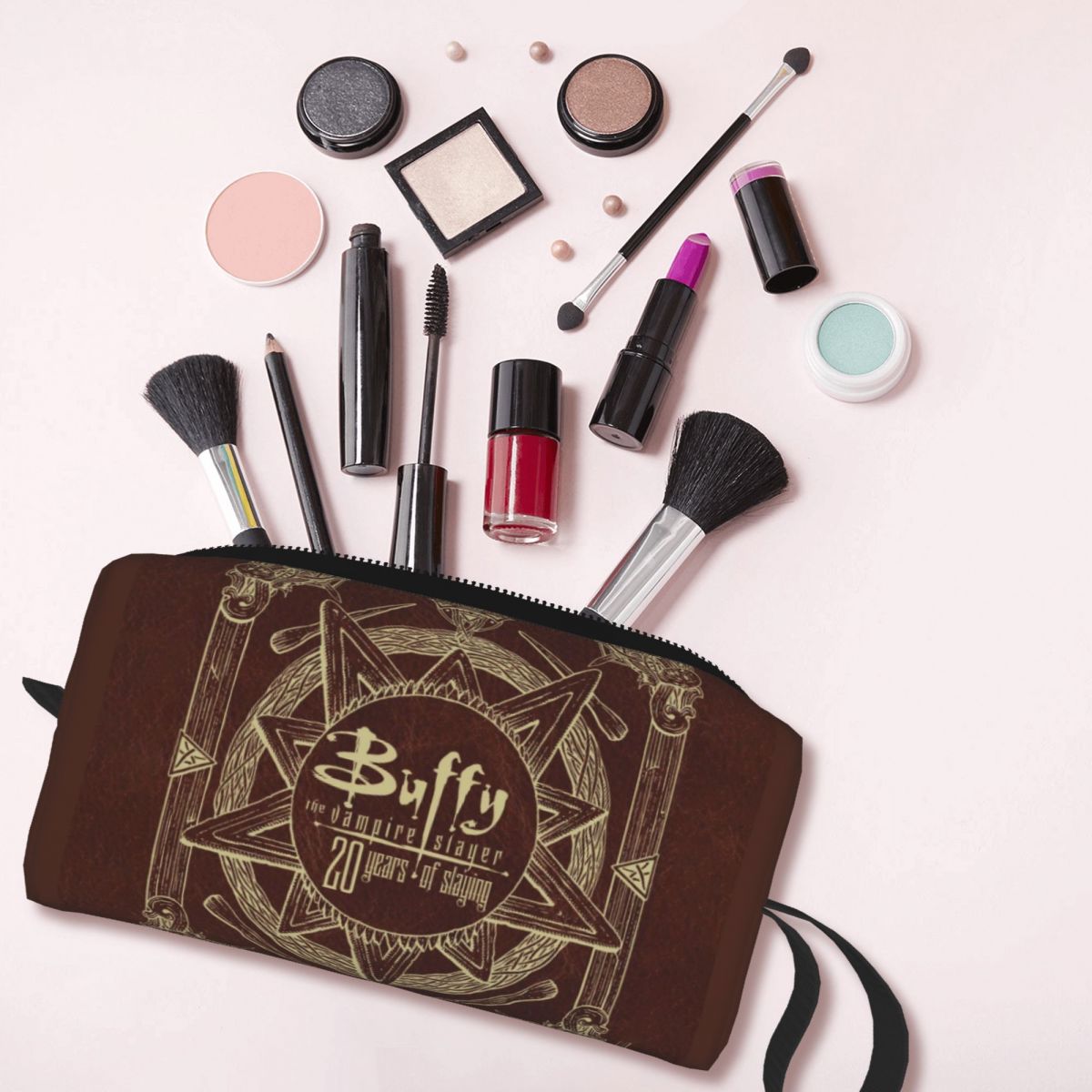 Buffy The Vampire Slayer Trave - Beauty Vampire Makeup のレビューと価格