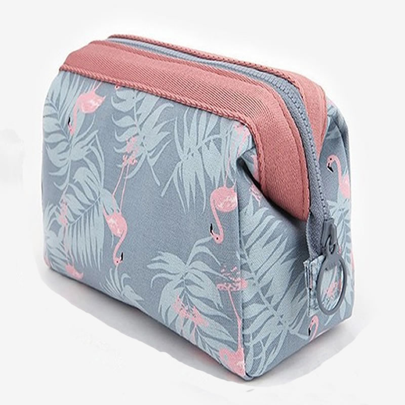 Women Travel Animal Flamingo M - Makeup Beauty Necessaire のレビューと価格